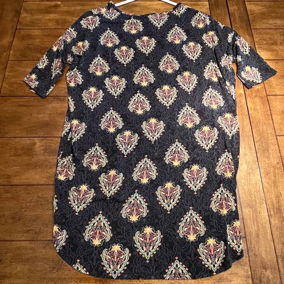 Two Dif. Women's Tops Sz Small & XXS LuLaRoe Short Sleeve Pullover S1030-.01 - Picture 1 of 10